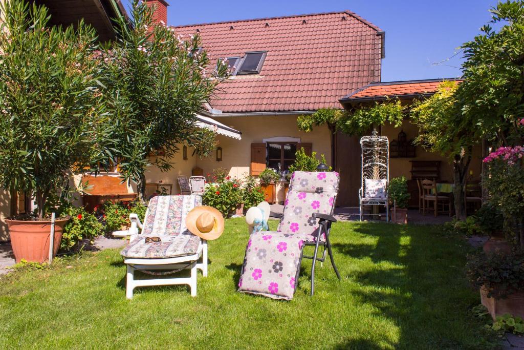 Ferienwohnungen Soravia Gamlitz Exterior photo